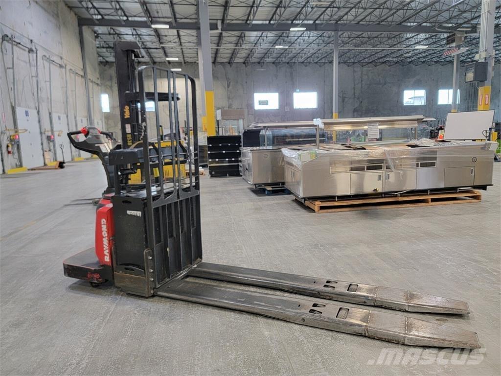 Raymond 8410 Sonstige Baumaschinen