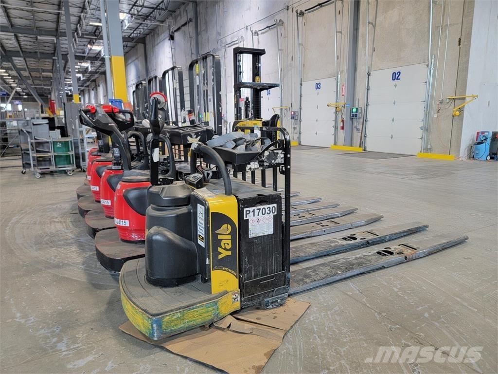 Raymond 8410 Sonstige Baumaschinen