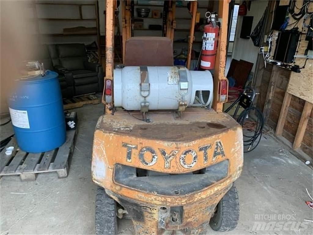 Toyota 4FGL20 Sonstige Baumaschinen