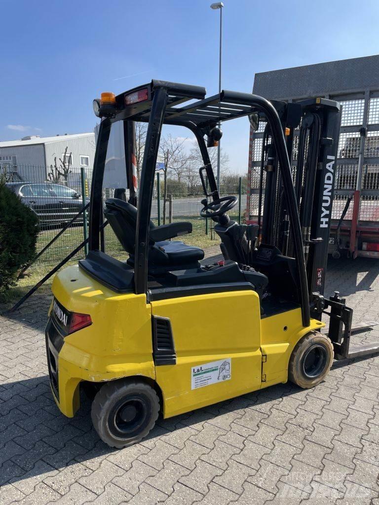 Hyundai 20 B - 9 Elektro Stapler
