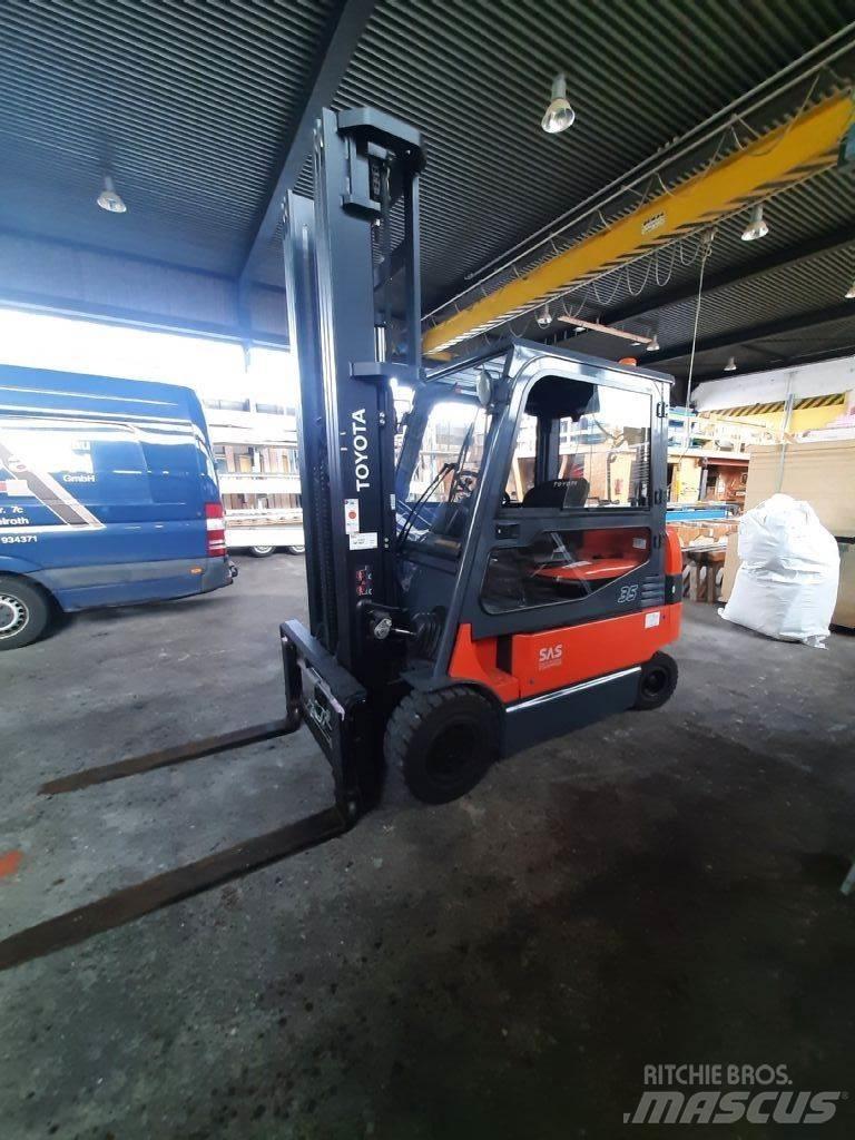 Toyota 7FBMF35 Elektro Stapler
