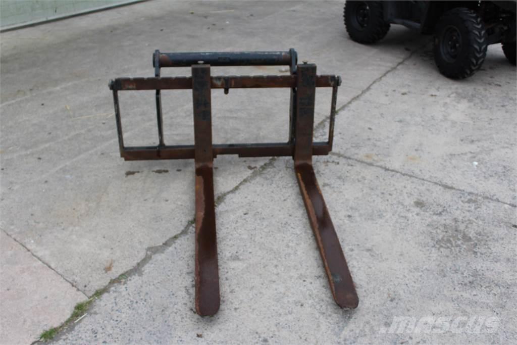  Pallet Forks & Frame Gabeln