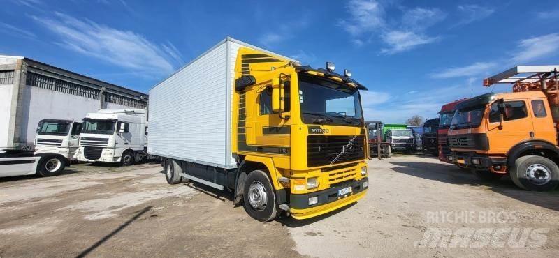 Volvo F10 Kastenaufbau