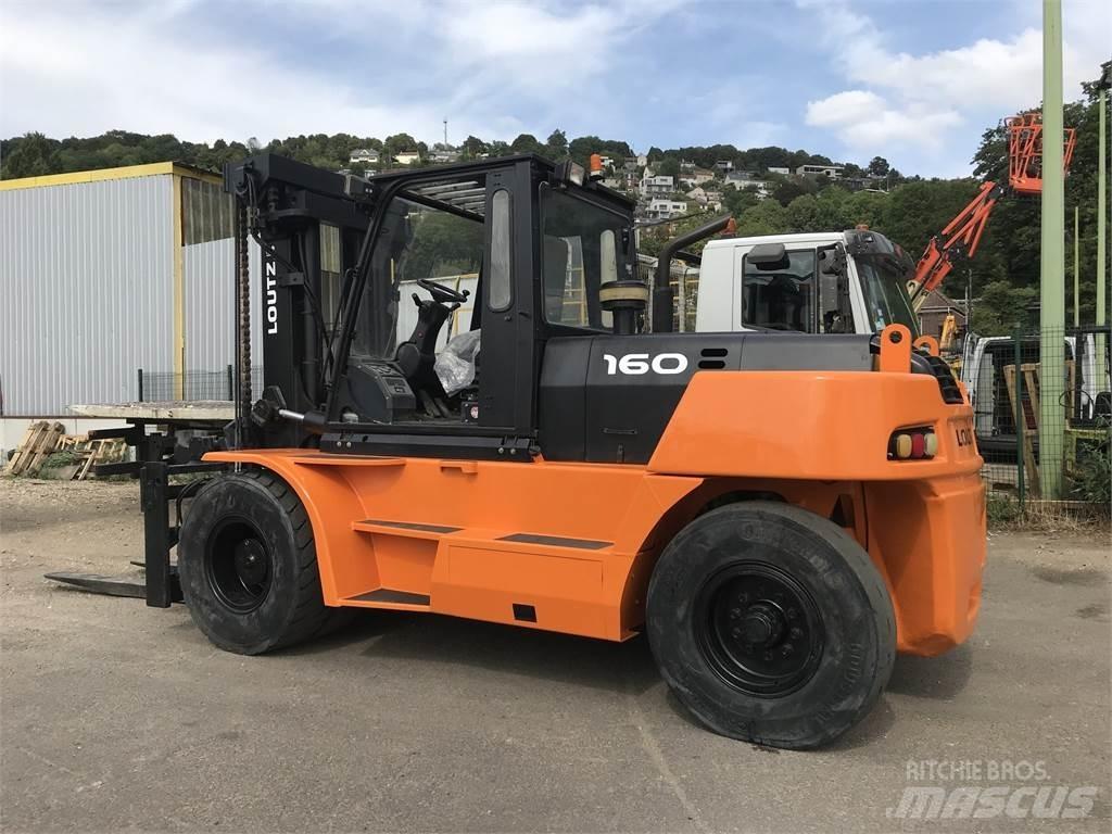 Doosan DL160 Diesel Stapler
