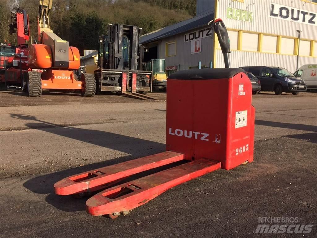LOC E20 Deichselstapler