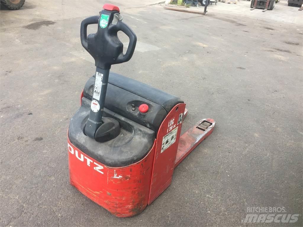 LOC E20 Deichselstapler