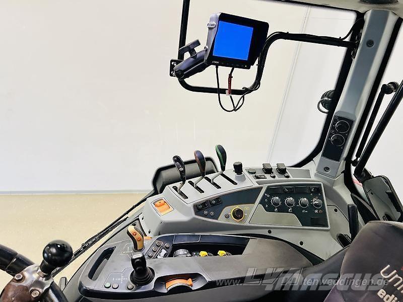 Valtra T174 Traktoren