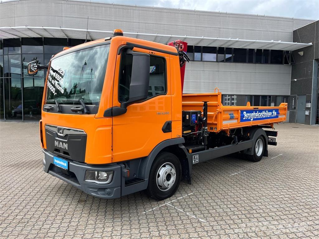 MAN TGL 8.220 Kranwagen