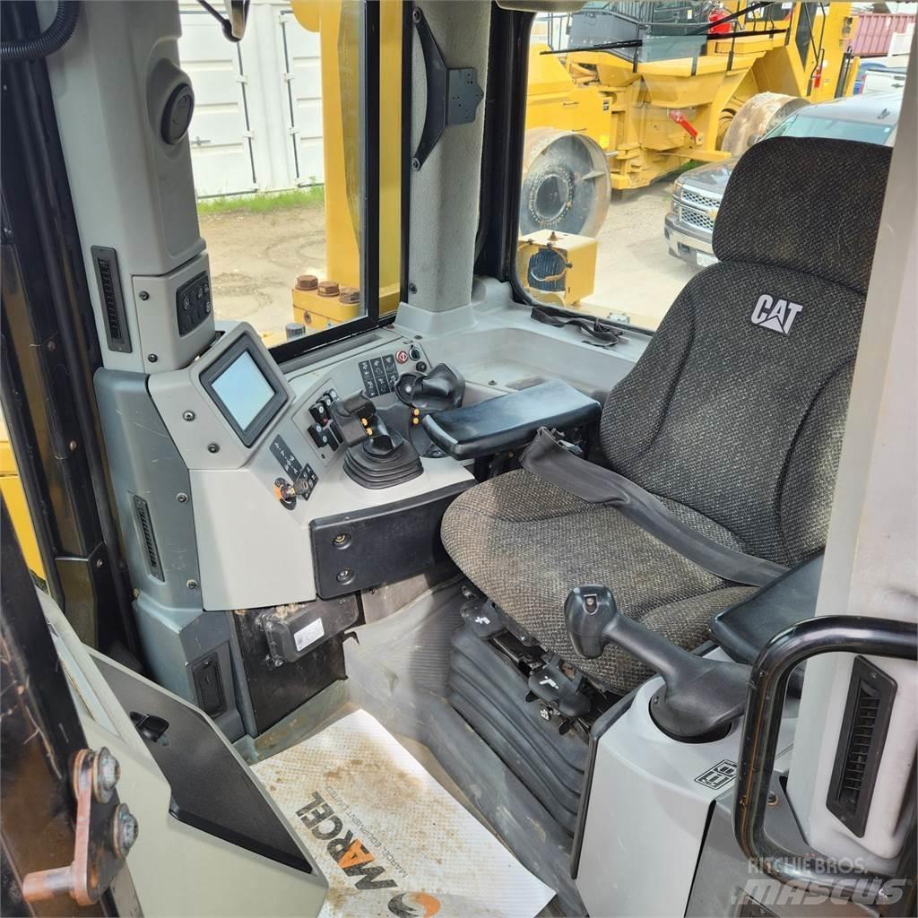 CAT D8T LGP Bulldozer