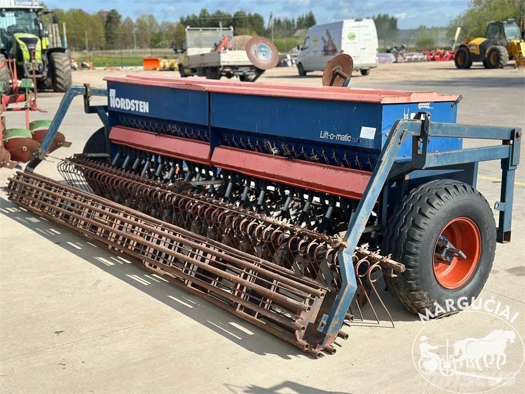 Nordsten CLF 400, 4 m. Sonstige Landmaschinen
