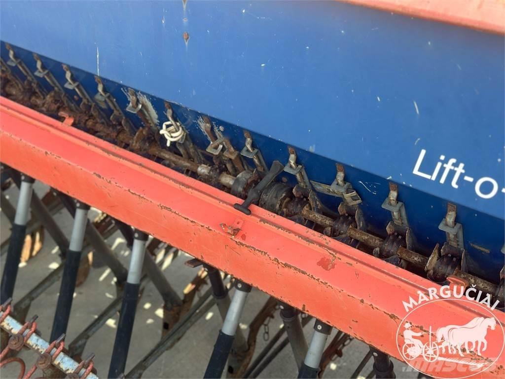 Nordsten CLF 400, 4 m. Sonstige Landmaschinen
