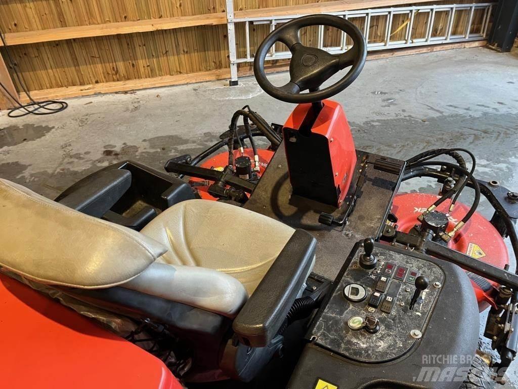 Jacobsen AR-3 Reitermäher