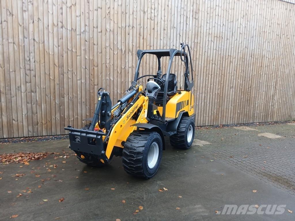 Schäffer 2445S Minilader