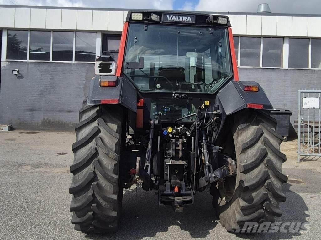 Valmet 6750 HI-TECH Traktoren