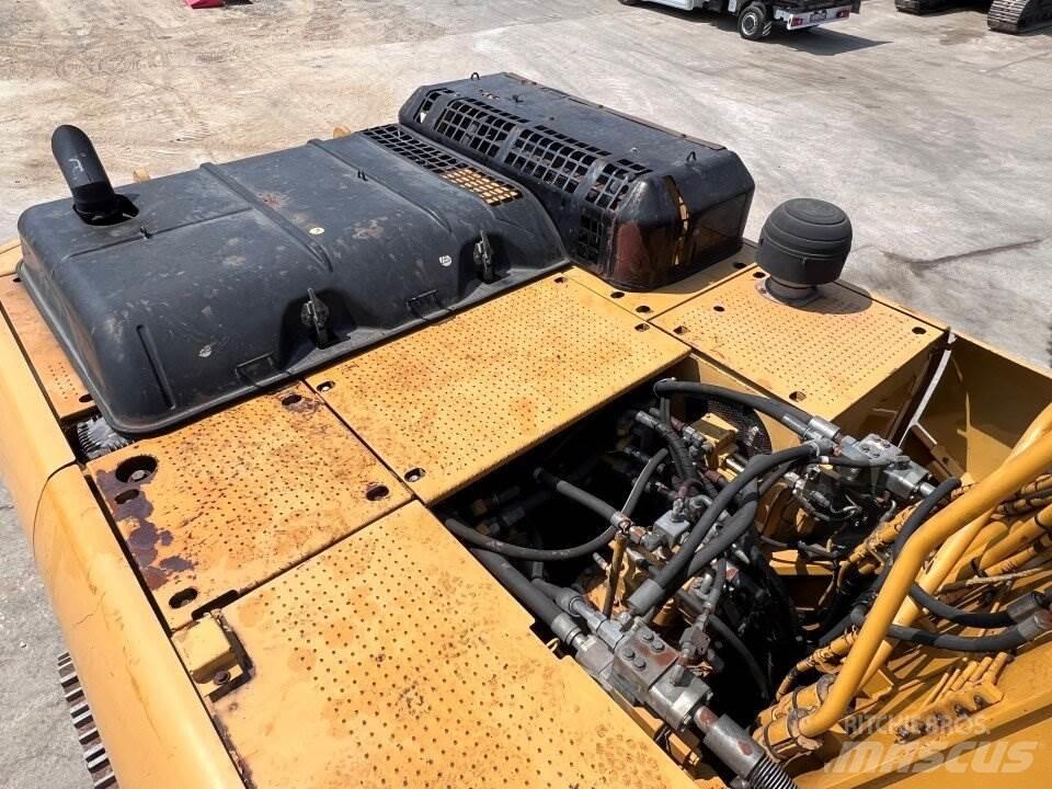 CAT 330D UHD Raupenbagger