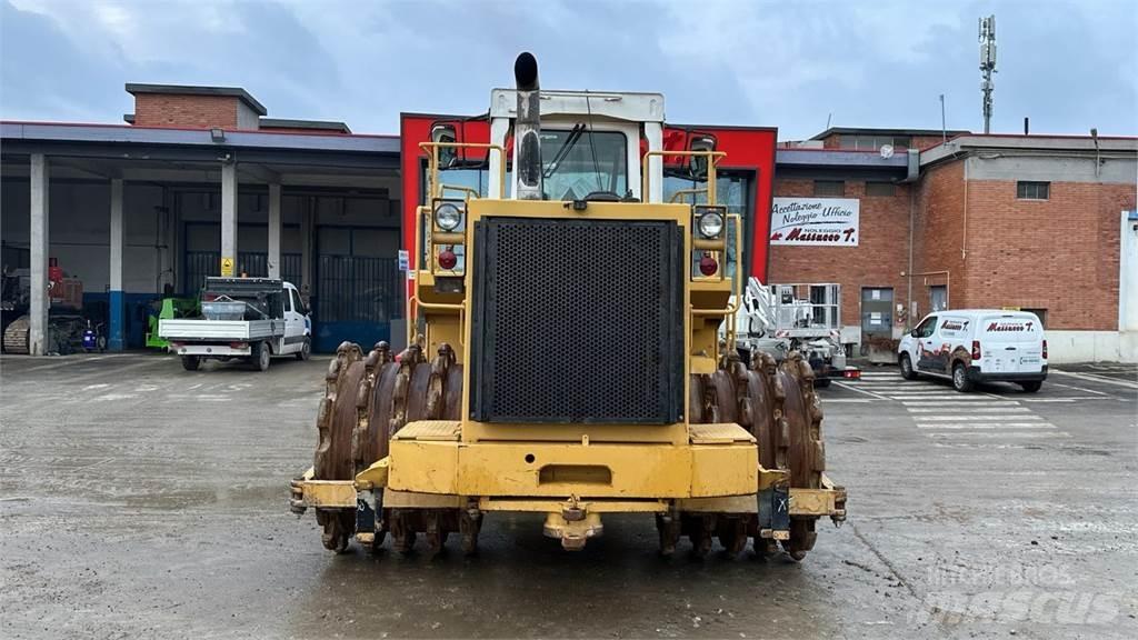 CAT 825C Bulldozer