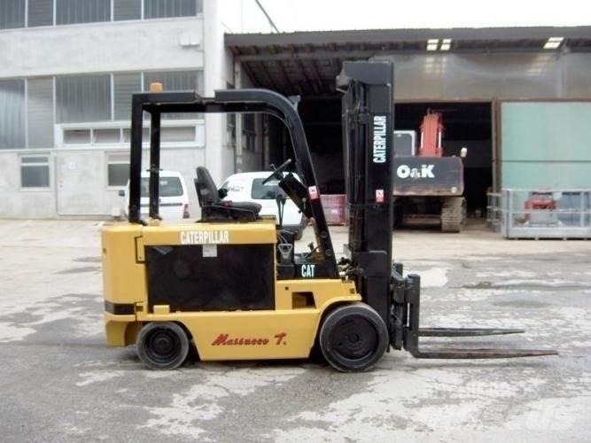 CAT M100D Elektro Stapler