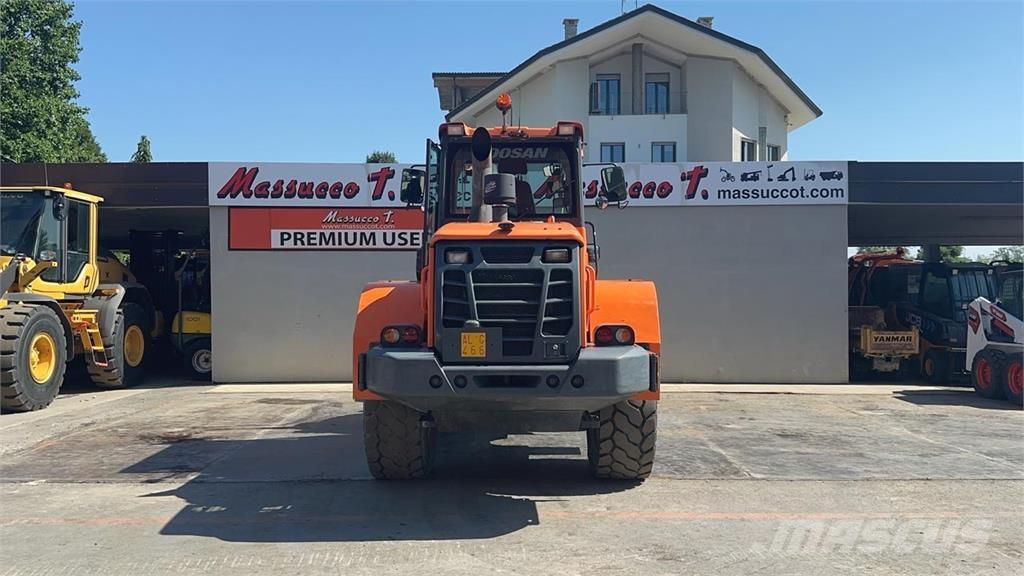 Doosan DL250-5 Radlader