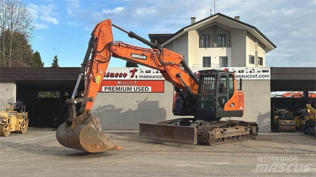 Doosan DX235LCR-5 Raupenbagger