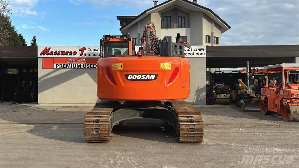 Doosan DX235LCR-5 Raupenbagger