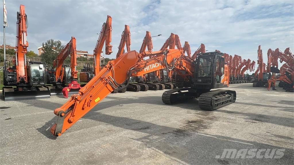 Hitachi ZX225USLC-7 Raupenbagger