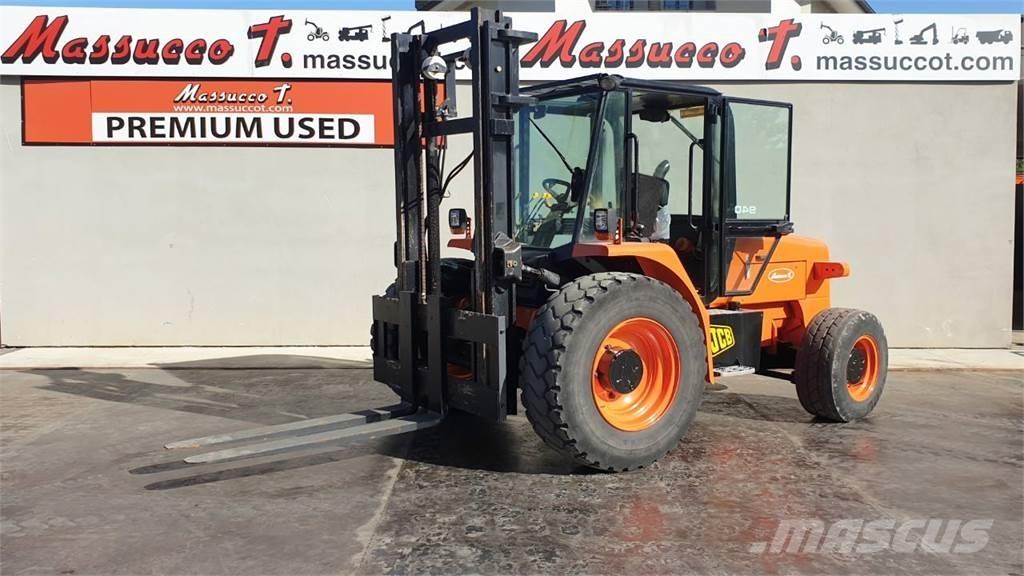 JCB 940 4x2 Geländestapler