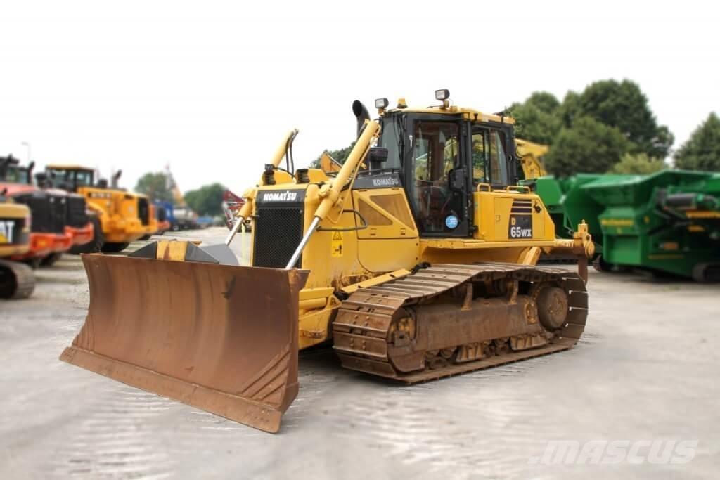 Komatsu D65WX-16 Bulldozer