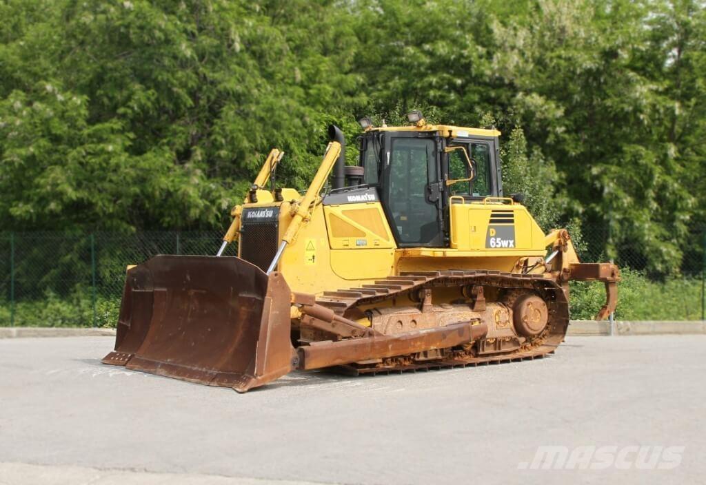 Komatsu D65WX-16 Bulldozer