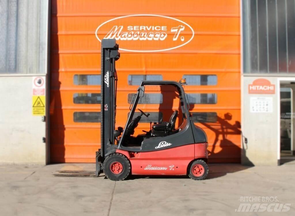 Linde E25-01 Elektro Stapler