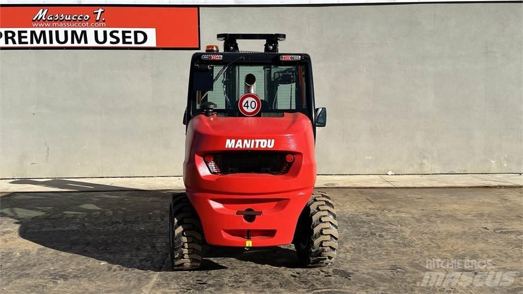 Manitou MC 30.4 4X4 Geländestapler