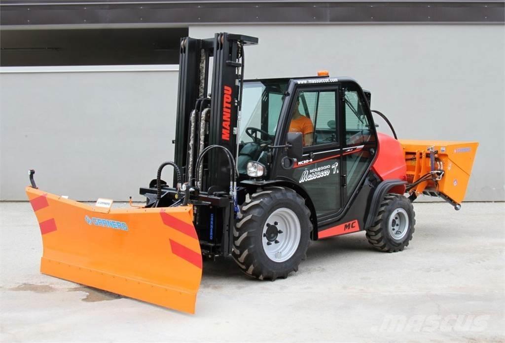 Manitou MC30-4 DK Diesel Stapler