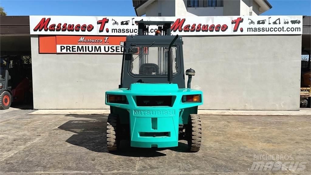 Mitsubishi FD70 Diesel Stapler