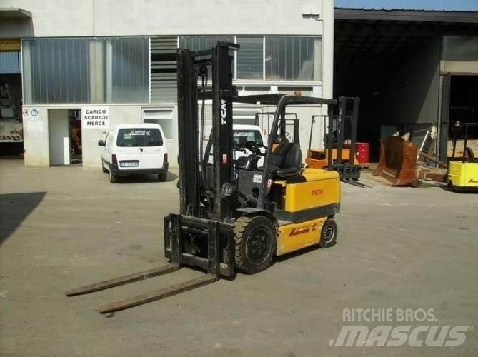 TCM VM400 FB30 Elektro Stapler