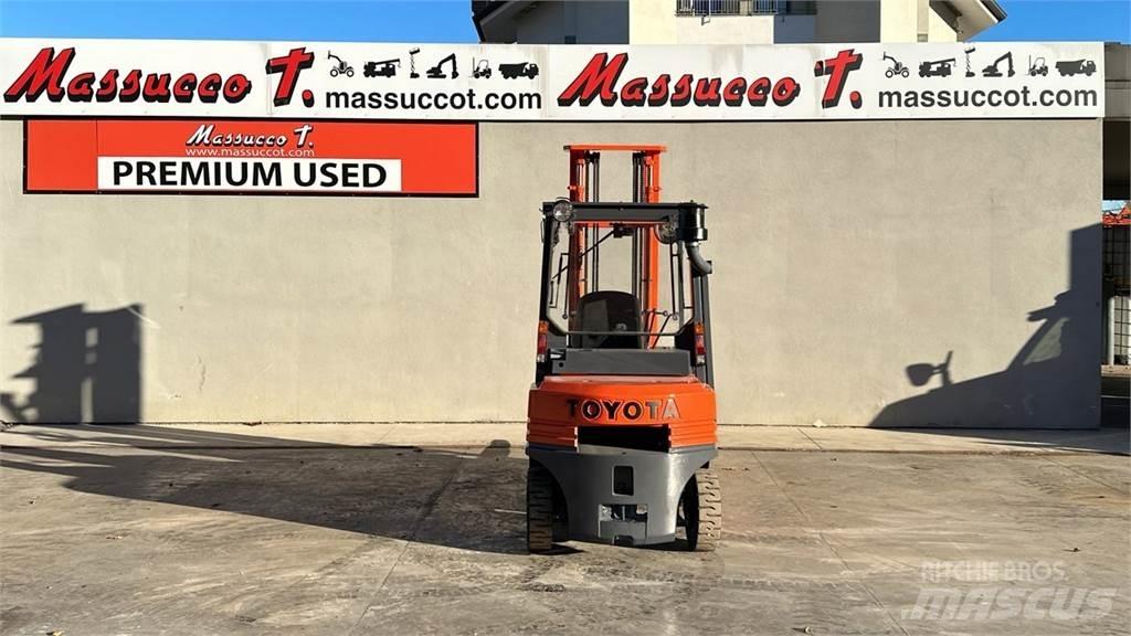 Toyota 025FDF25 Diesel Stapler