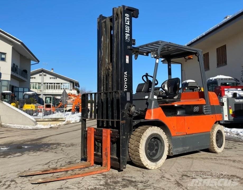 Toyota 7FBMF50 Elektro Stapler