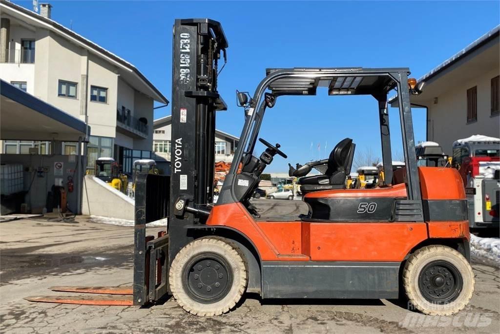 Toyota 7FBMF50 Elektro Stapler