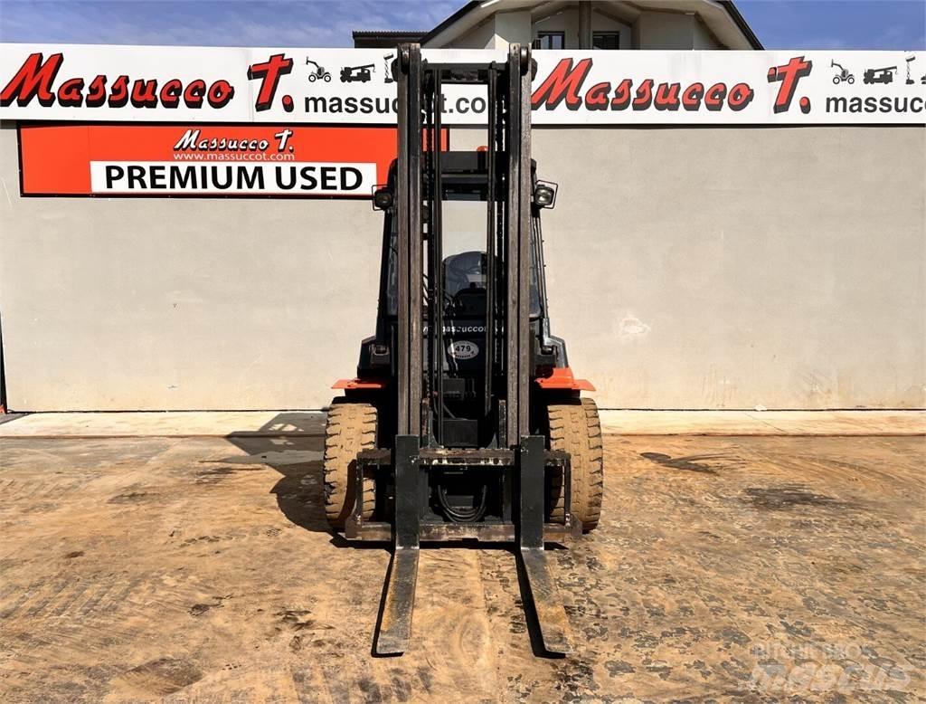 Toyota 7FD 40 Diesel Stapler
