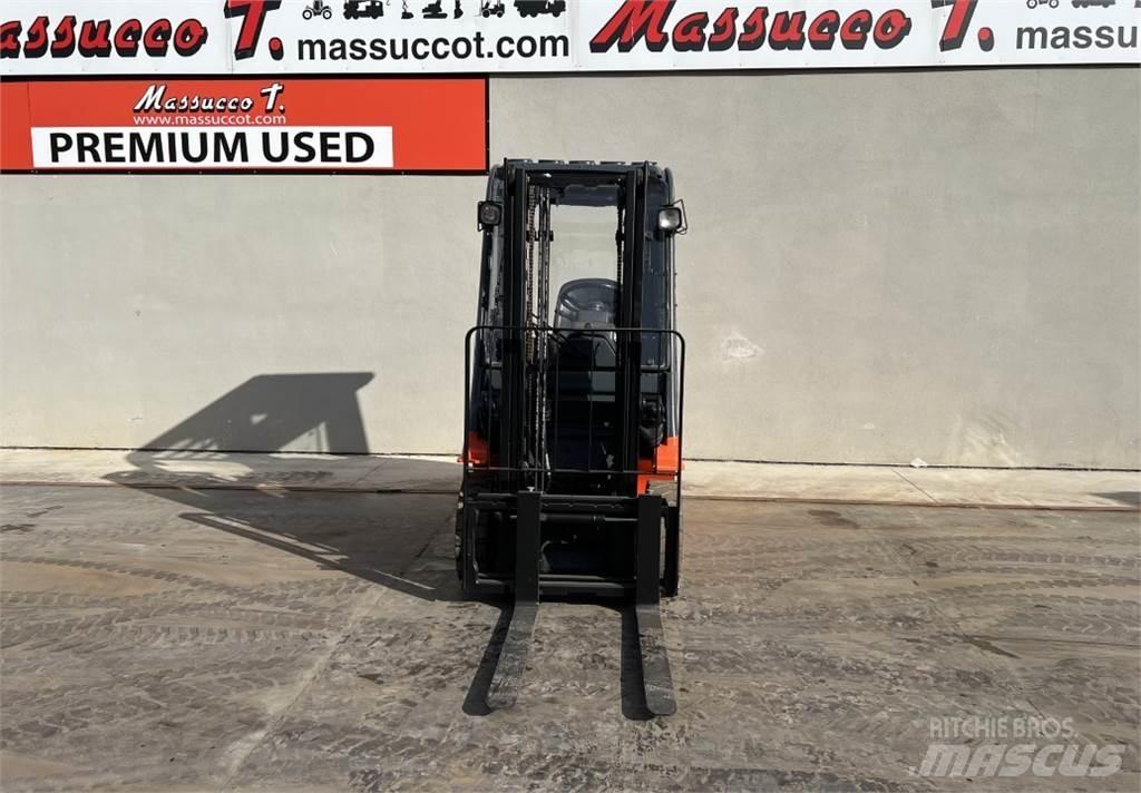 Toyota 7FDF18 Diesel Stapler