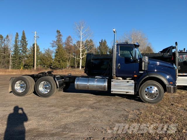 International HX Sattelzugmaschinen