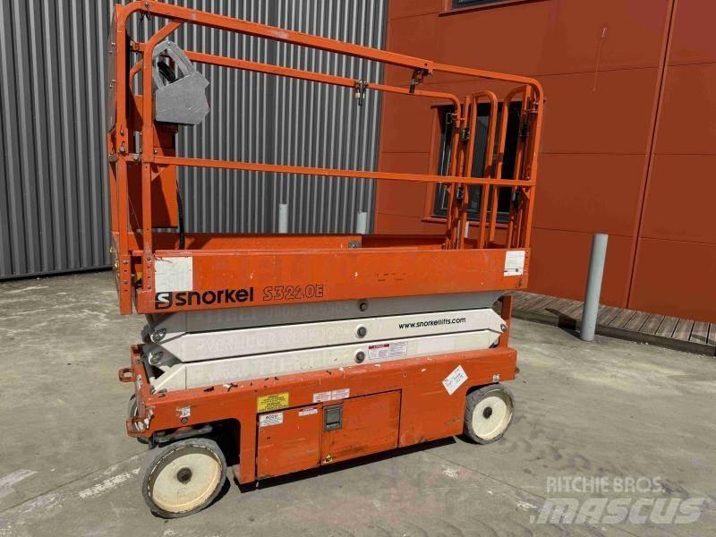 Snorkel S3220E Gelenkteleskoparbeitsbühnen