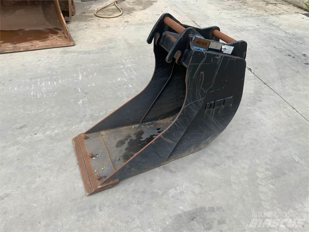 JCB 2ft bucket Sonstige Landmaschinen
