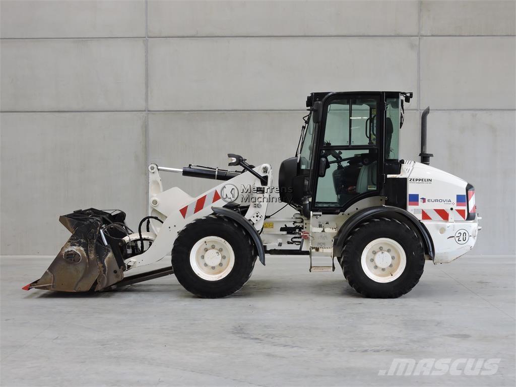 CAT 908M + FORK Radlader