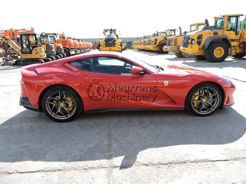 Ferrari 812 Super Fast Sonstige Baumaschinen