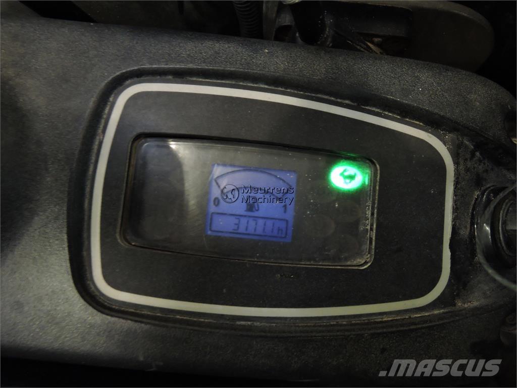 JCB 8035 Sonstige Baumaschinen