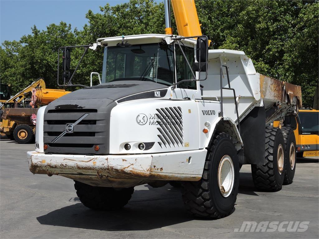 Volvo A25E Dumper - Knickgelenk