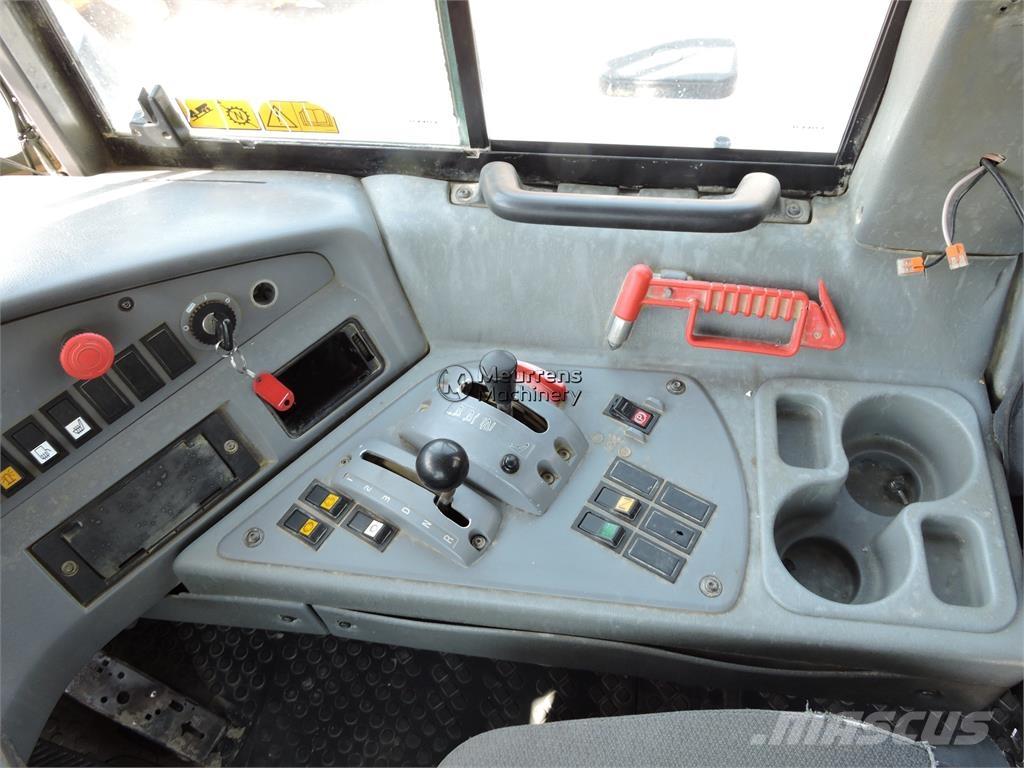 Volvo A25E Dumper - Knickgelenk