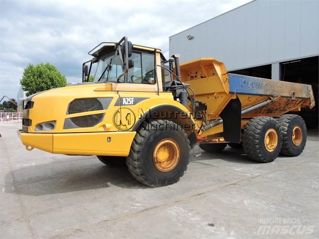 Volvo A25F Dumper - Knickgelenk