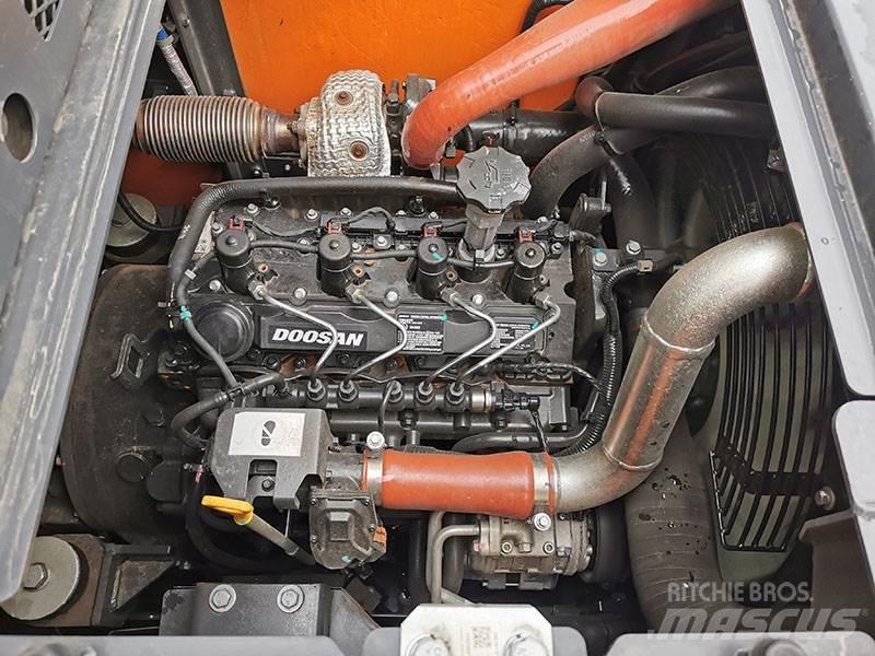 Doosan DX 140 LCR-7 Raupenbagger