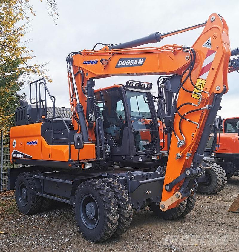 Doosan DX 160 W-7 Mobilbagger