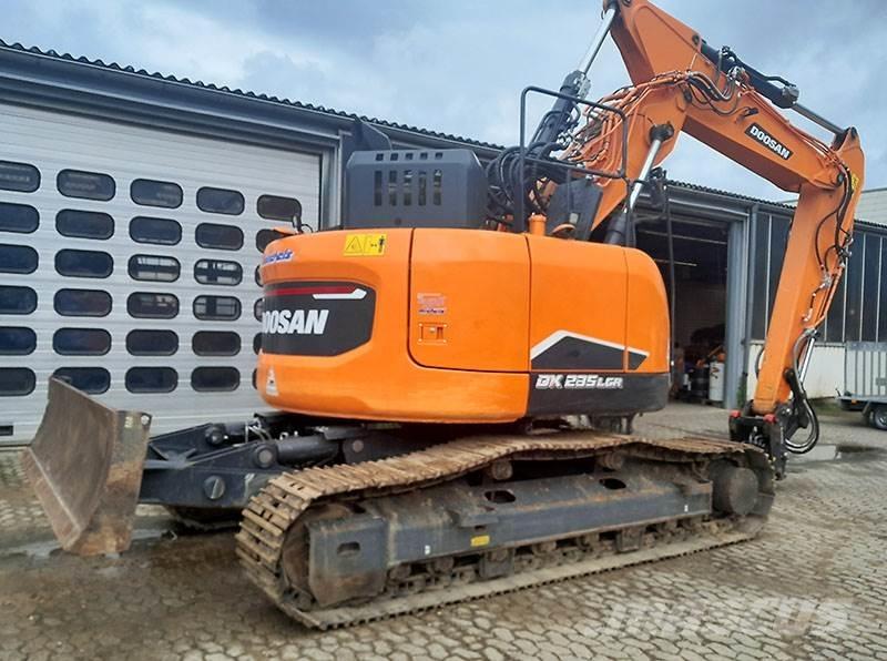 Doosan DX 235 LCR-7 Raupenbagger